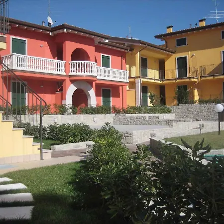 In Lazise/gardasee 21990 Λατζίζε
